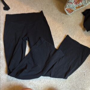 Old Navy Black Flair Leggings for Everyday Comfort